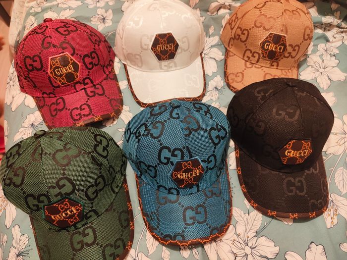 Les casquettes - photo numéro 2