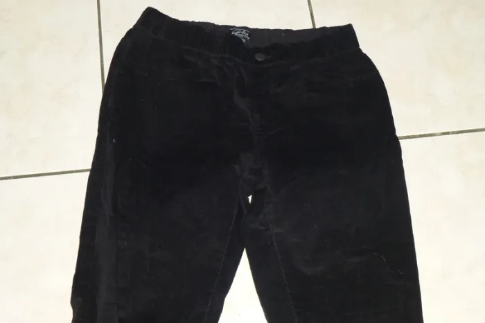 pantalon slim stretch noir velours taille 38/40 cecilia classics - photo numéro 2