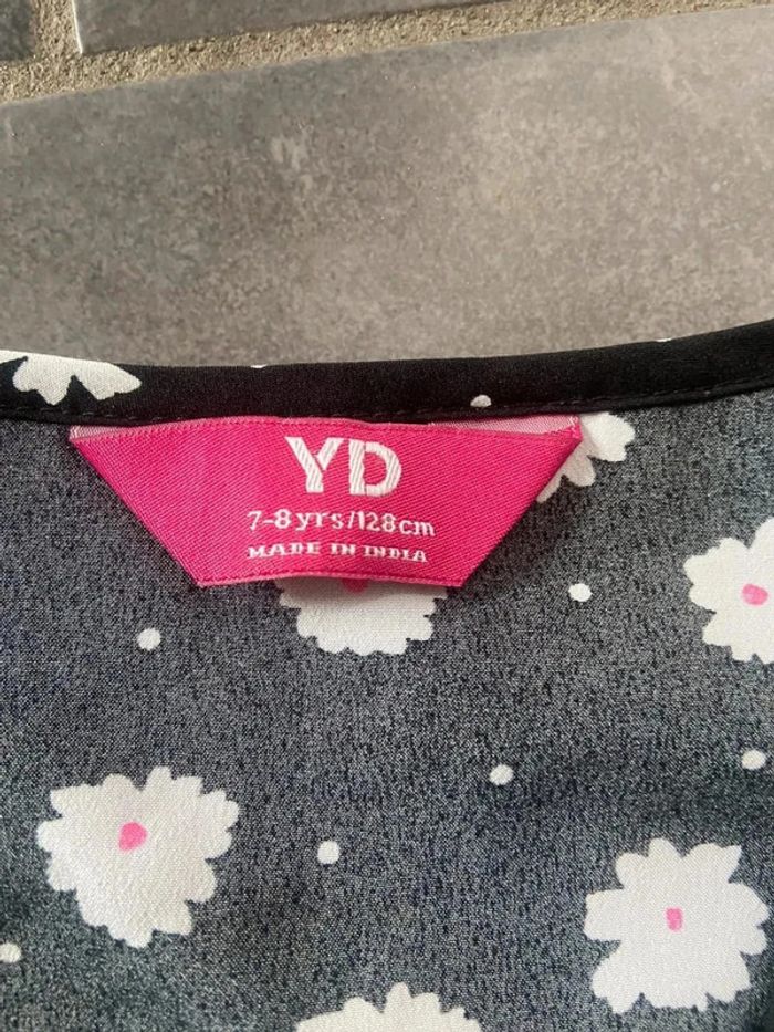 Combinaison short avec fleur et petit pois et pom-poms - photo numéro 2