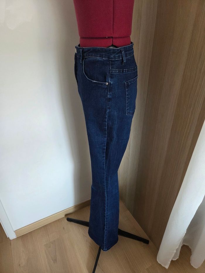 Jean bleu évasé - taille 40 42 - Shein - photo numéro 2