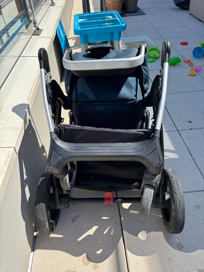 Poussette double SLEEK  marque THULE - photo numéro 3