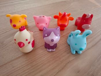 Figurines animaux Djeco
