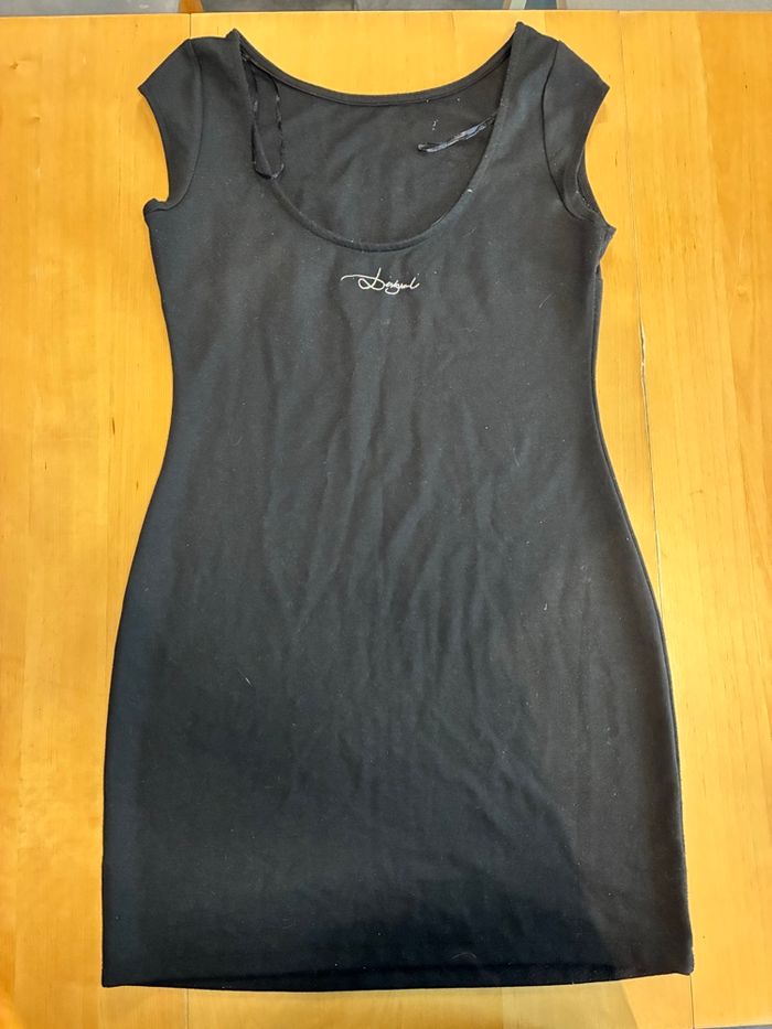 Robe noire - photo numéro 2