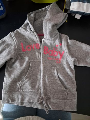 Gilet sweat zippé à capuche