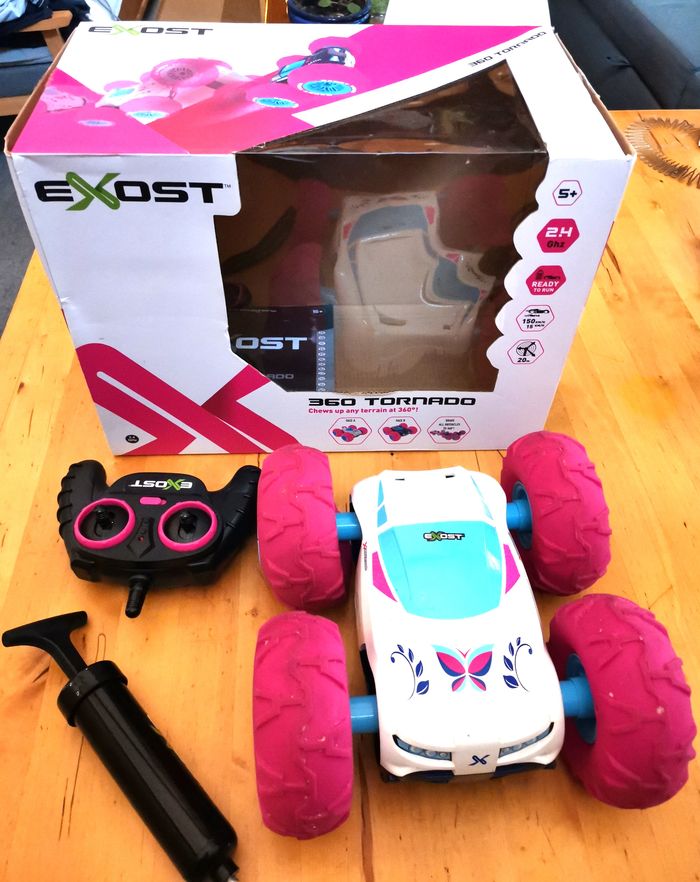 Voiture télécommande "Exost" - photo numéro 4