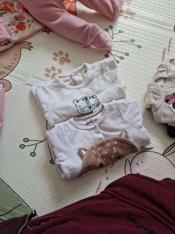 Lot 2 pyjamas mixtes comme neuf
