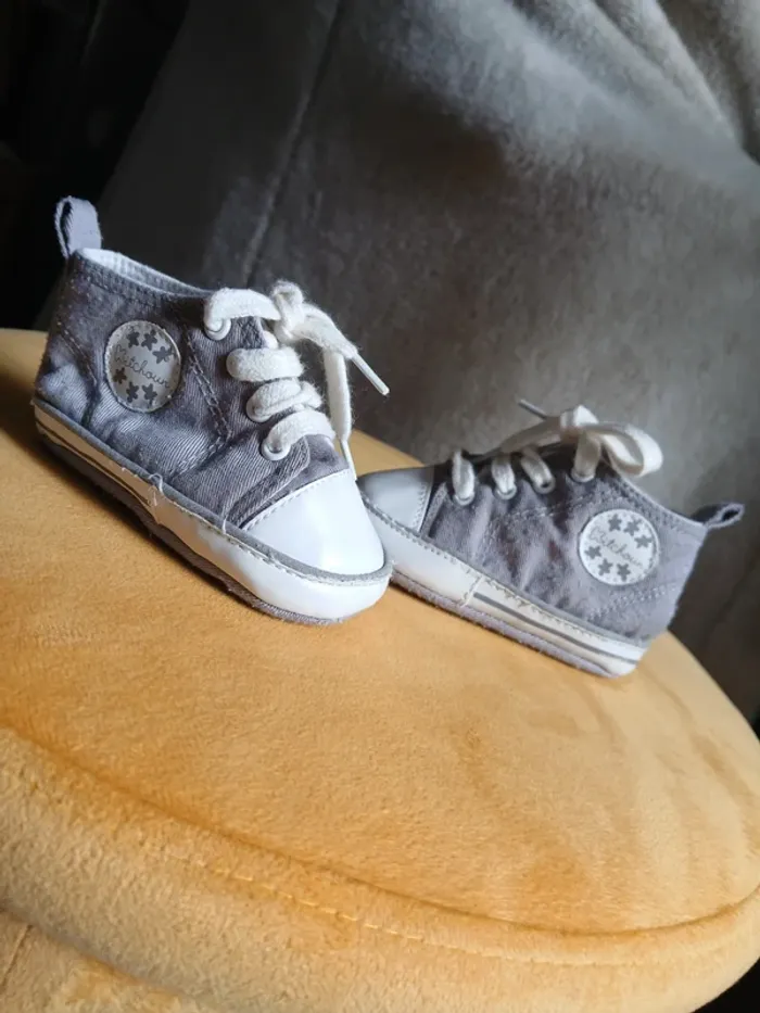 Lot de 3 chaussures bébé - photo numéro 8