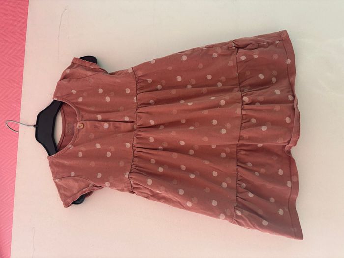 Robe motif pomme