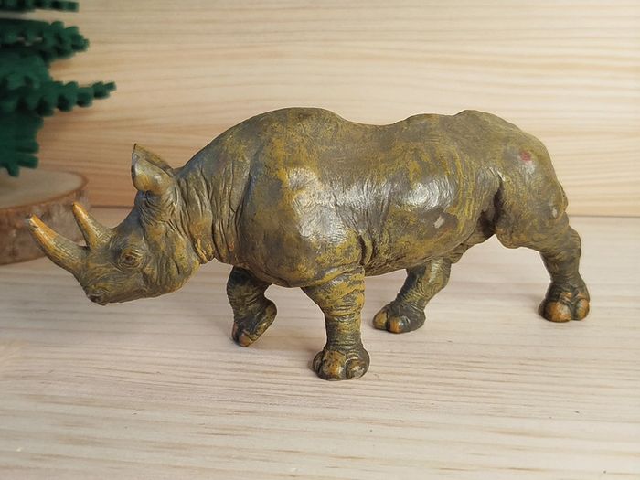 PAPO rhinocéros Figurine animal de la savane - photo numéro 2