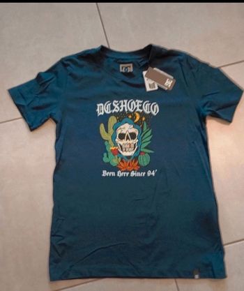T-shirt manches courtes 12 ans DC shoes  neuf