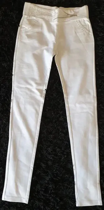 NEUF ! PANTALON BLANC AVEC STRASS