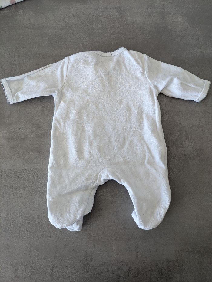 Pyjama 1 mois - photo numéro 3
