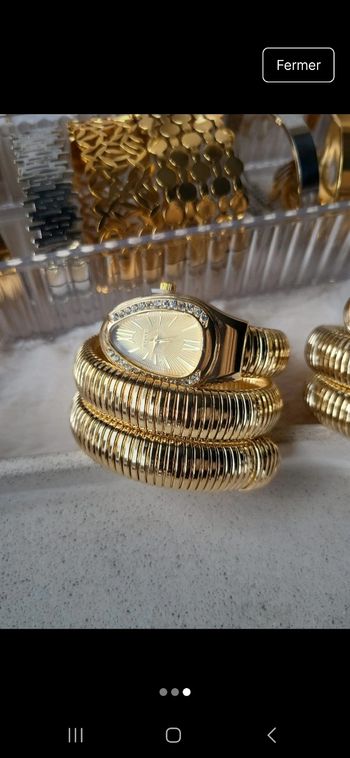 Très belle montre haute qualité pour femme
