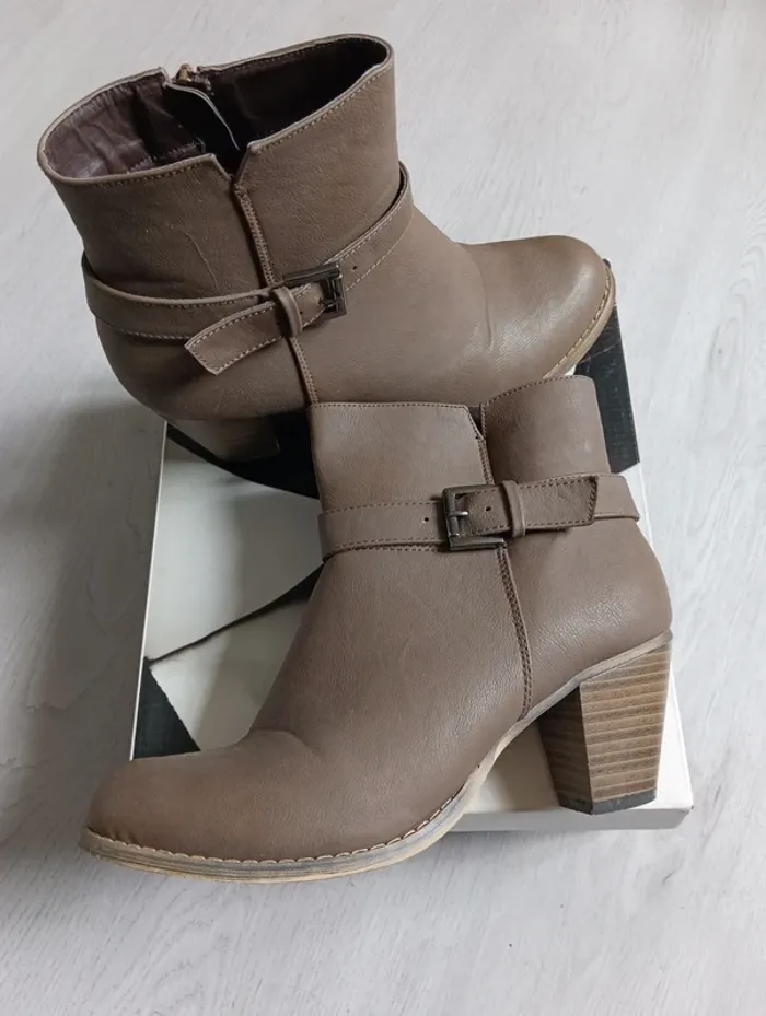 Bottines Lady Glam pointure 40 en Tbe - photo numéro 2