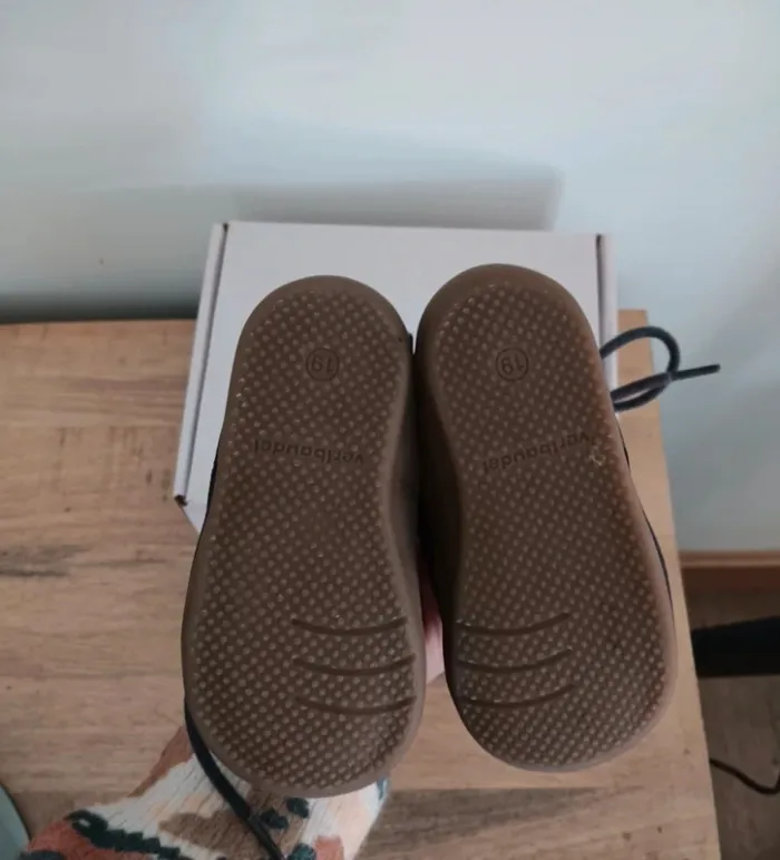 Chaussure bebe vertbaudet taille 19 - photo numéro 3