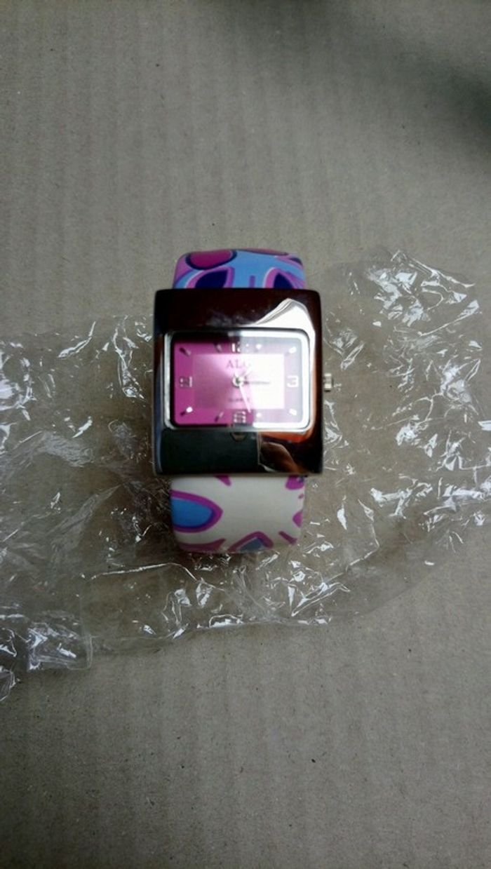 Montre - photo numéro 2