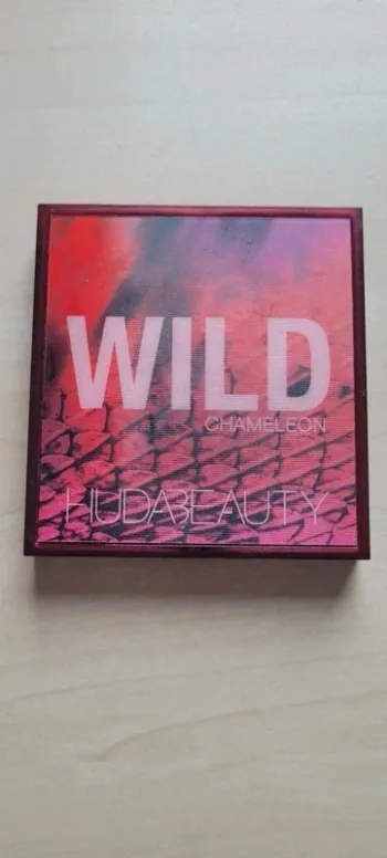 Palette huda beauty WILD chameleon