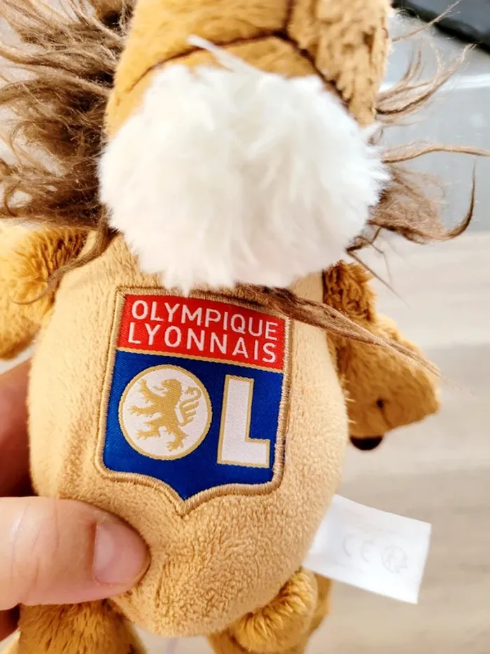 Peluche olympique lyonnais OL - photo numéro 2