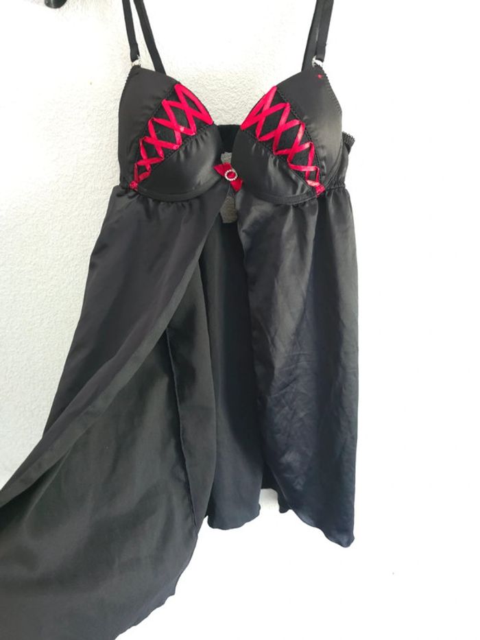 Nuisette sexy avec soutien gorge intégré taille 85B