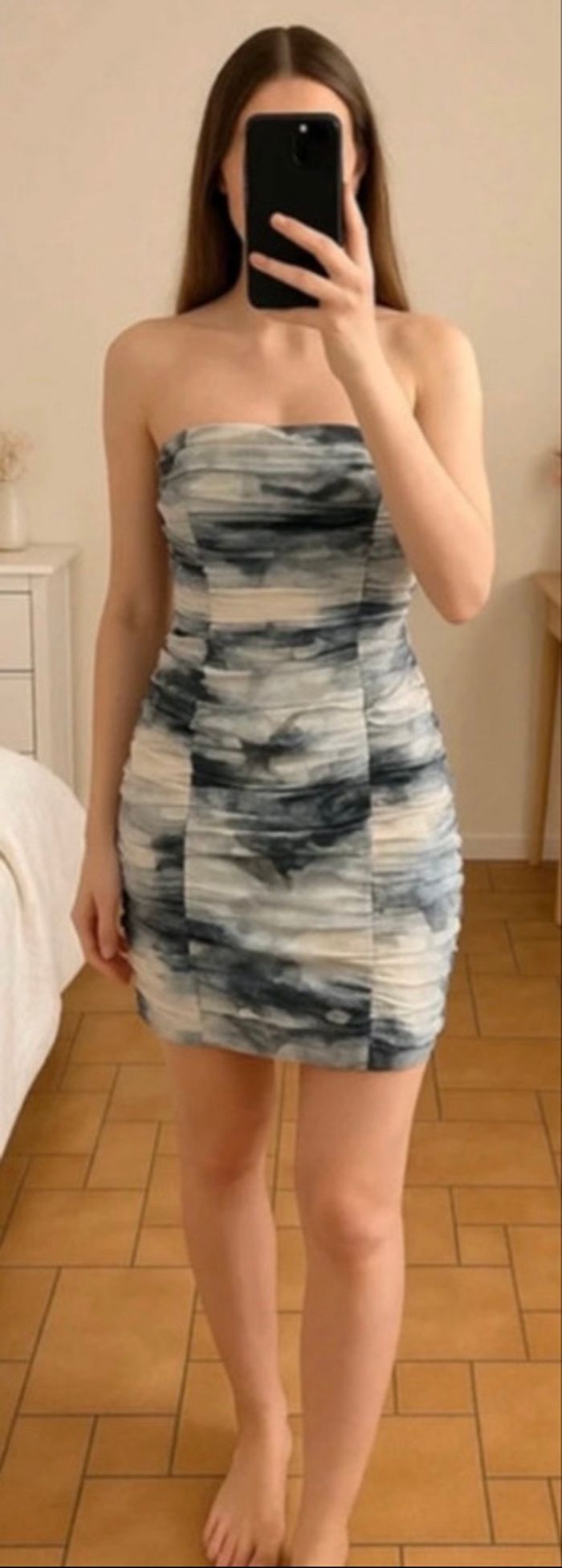 Belle robe bustier marbrée 34 h&m