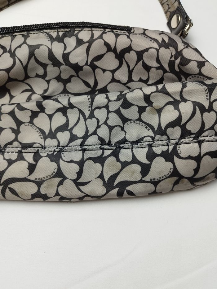 Sac à main Lancaster en tissu motif coeur - photo numéro 4