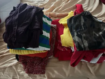 Gros lot revendeur de 20 pièces femme taille M / L