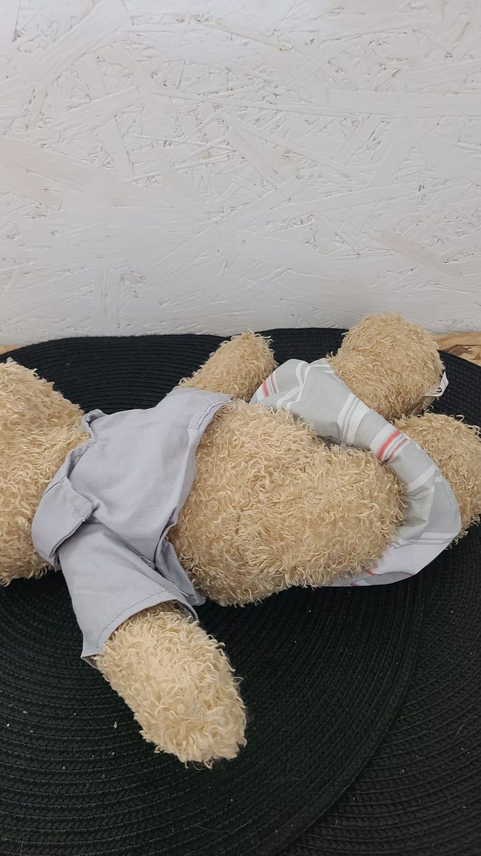 doudou ours en peluche tout doux et moelleux. Habillé ou nu au choix - photo numéro 2