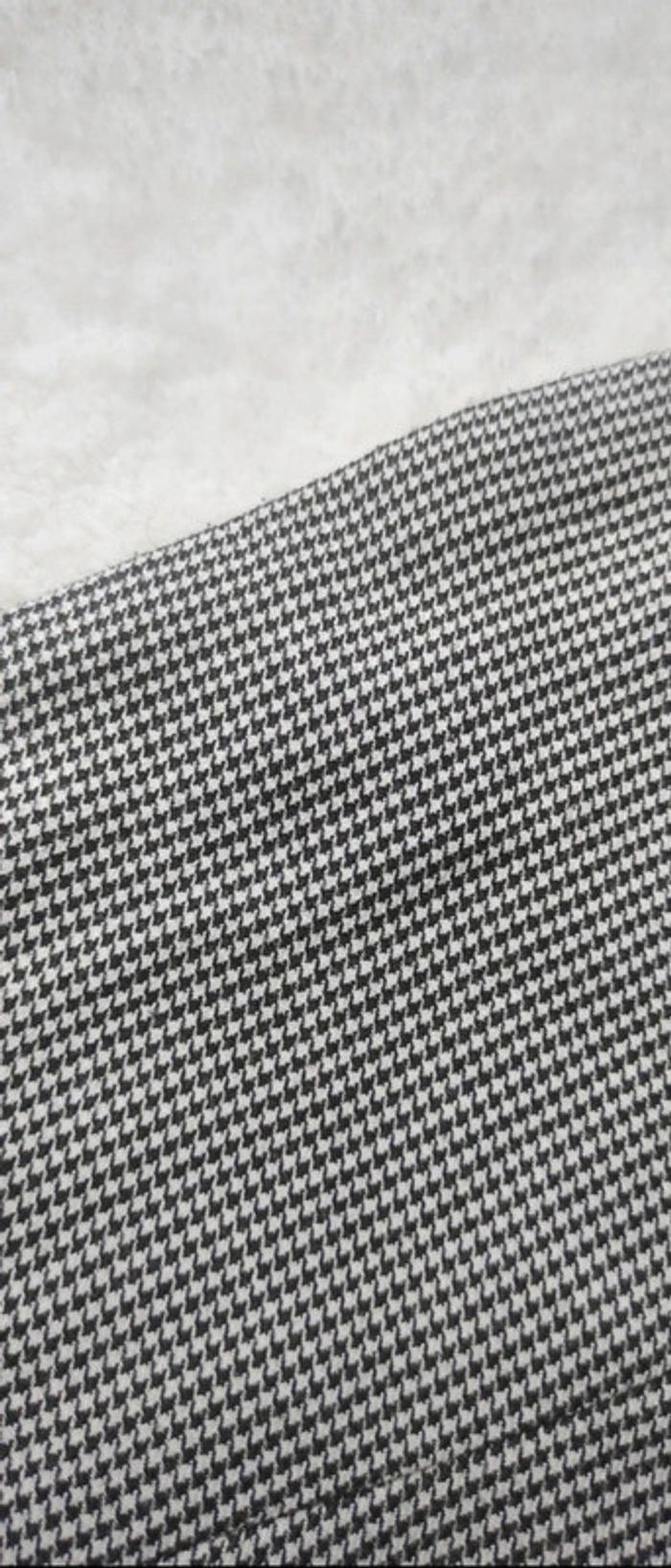 Jupe Crayon Zara Basic XS vintage chic élégante pieds de poule noir et blanc mi longue - photo numéro 4