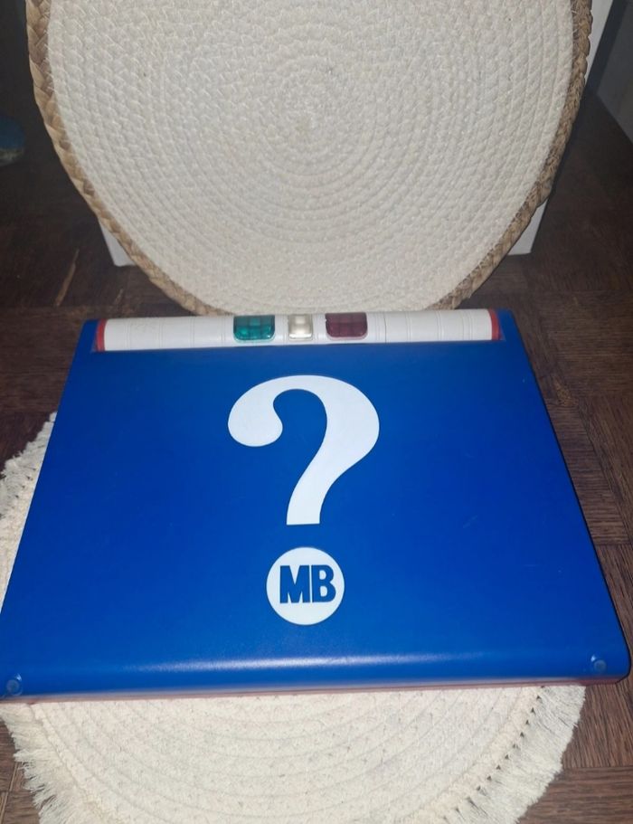 Qui est ce ? - photo numéro 2