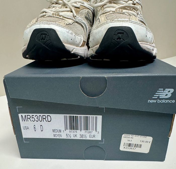 New Balance MR530 taille 38,5 loi - photo numéro 3