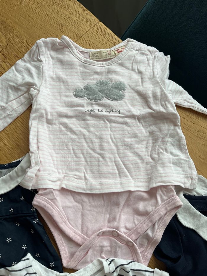 Lot 8 vêtements fille 1 mois - photo numéro 5