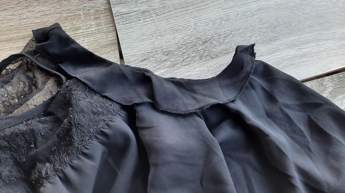 Blouse noire en voile épaule dénudée, Camaïeu, taille 40 - photo numéro 4