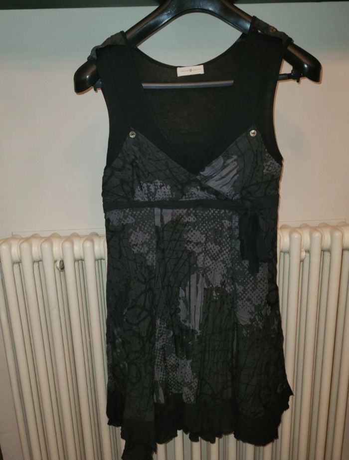 Robe ton de noir et gris