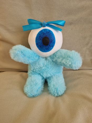 Peluche monstre bleu