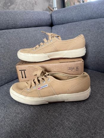 Chaussures femme Superga/ 38/ Beige / Très bon état