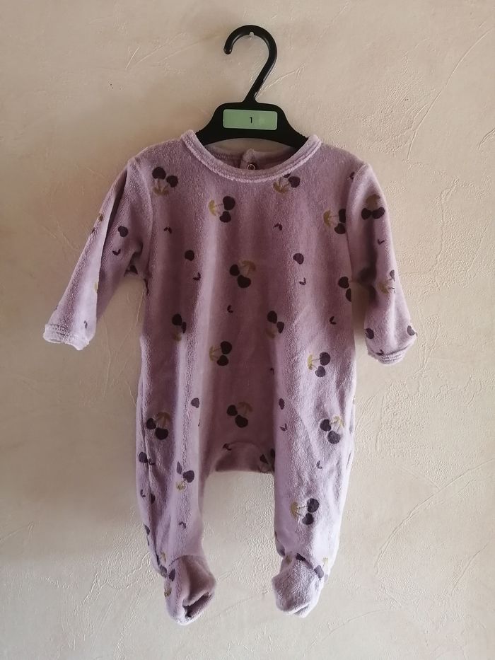 Lot de 2 pyjamas 1 mois de marque kiabi