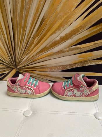 Basket hello kitty taille 24