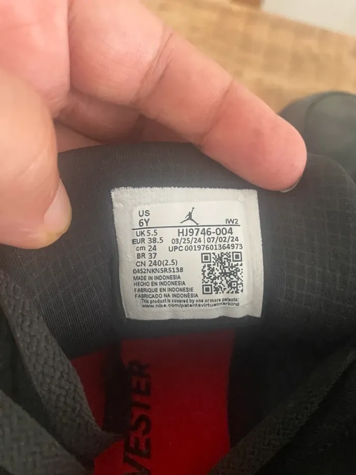 Baskets Jordan Air 4 RM taille 38.5 - photo numéro 5