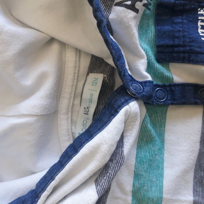 Pull à capuche 12 mois - photo numéro 2