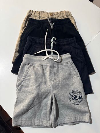 Lot de 4 shorts garçon taille 5/6 ans