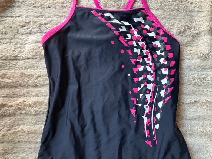 Maillot de bain Tecnopro 12 ans (1€50) - photo numéro 2