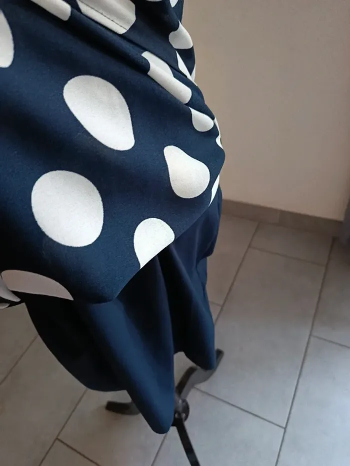 Robe a pois bleu foncé Véro Moda taille M - photo numéro 2