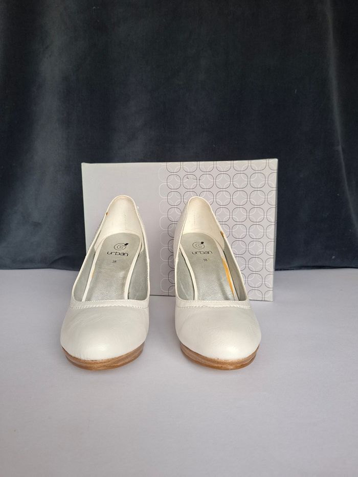 Escarpins blancs Gemo – taille 38 - photo numéro 3