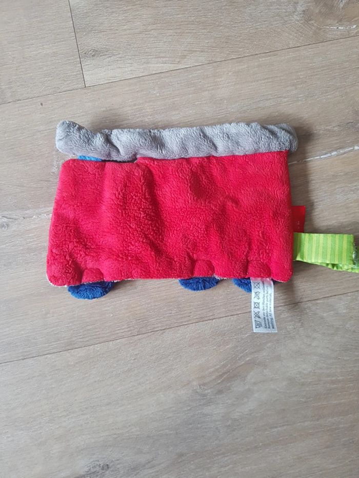 Peluche plat pompier - photo numéro 4