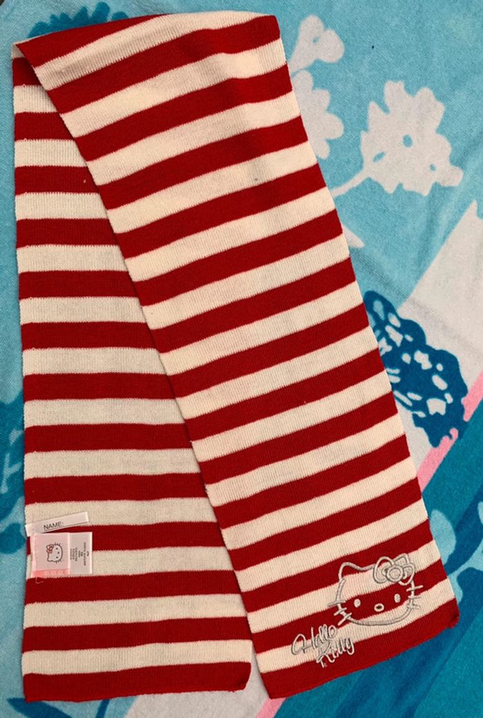 Écharpe Hello Kitty