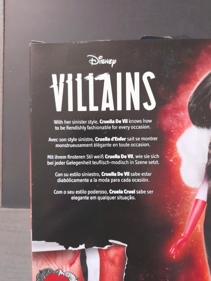 Lot de 2 figurine villains - vilainous barbie - photo numéro 4
