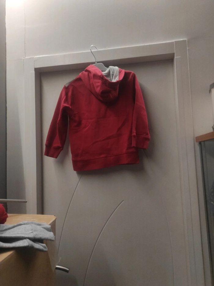 Gilet a capuche 6 ans - photo numéro 2