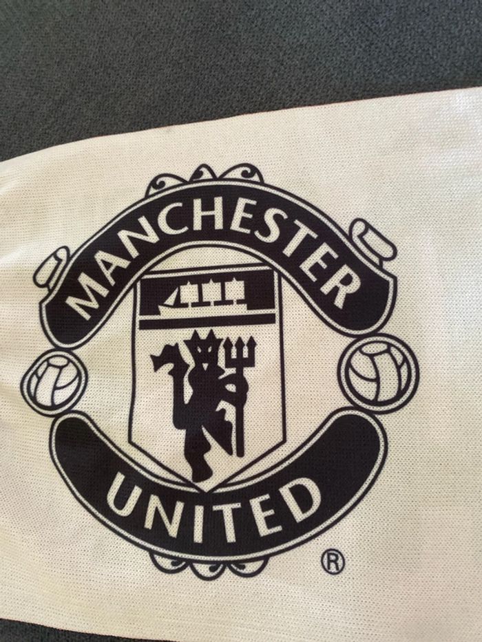 Écharpe cantona numéro 7 united Manchester - photo numéro 4
