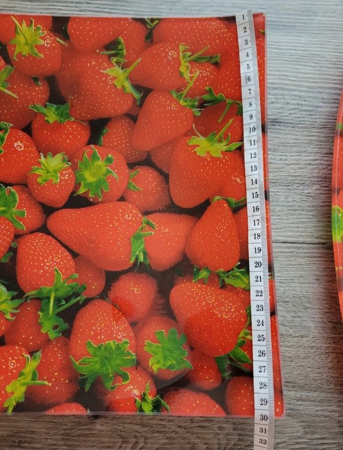 Lot de 2 plateaux motif fraises - photo numéro 6