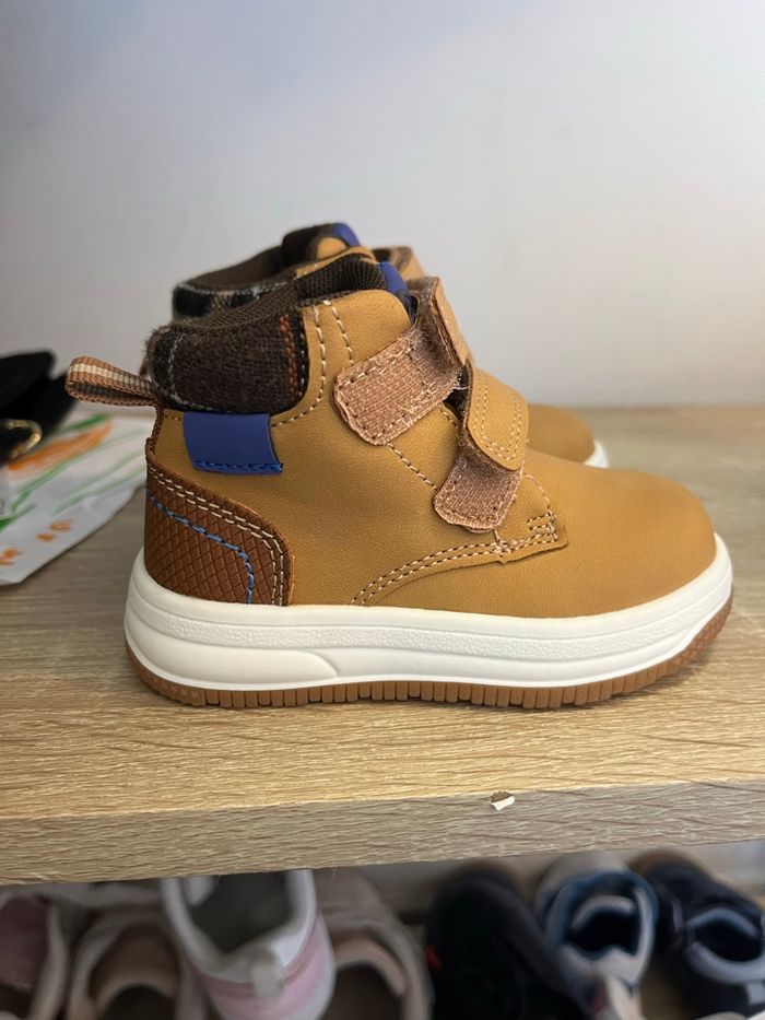 Chaussure taille 19 - photo numéro 4